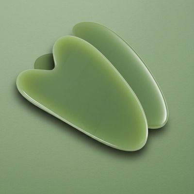 Green Jade Guasha Tools for Body Massage Safe and Eco-Friendly Safety Standard GB 2024-2016